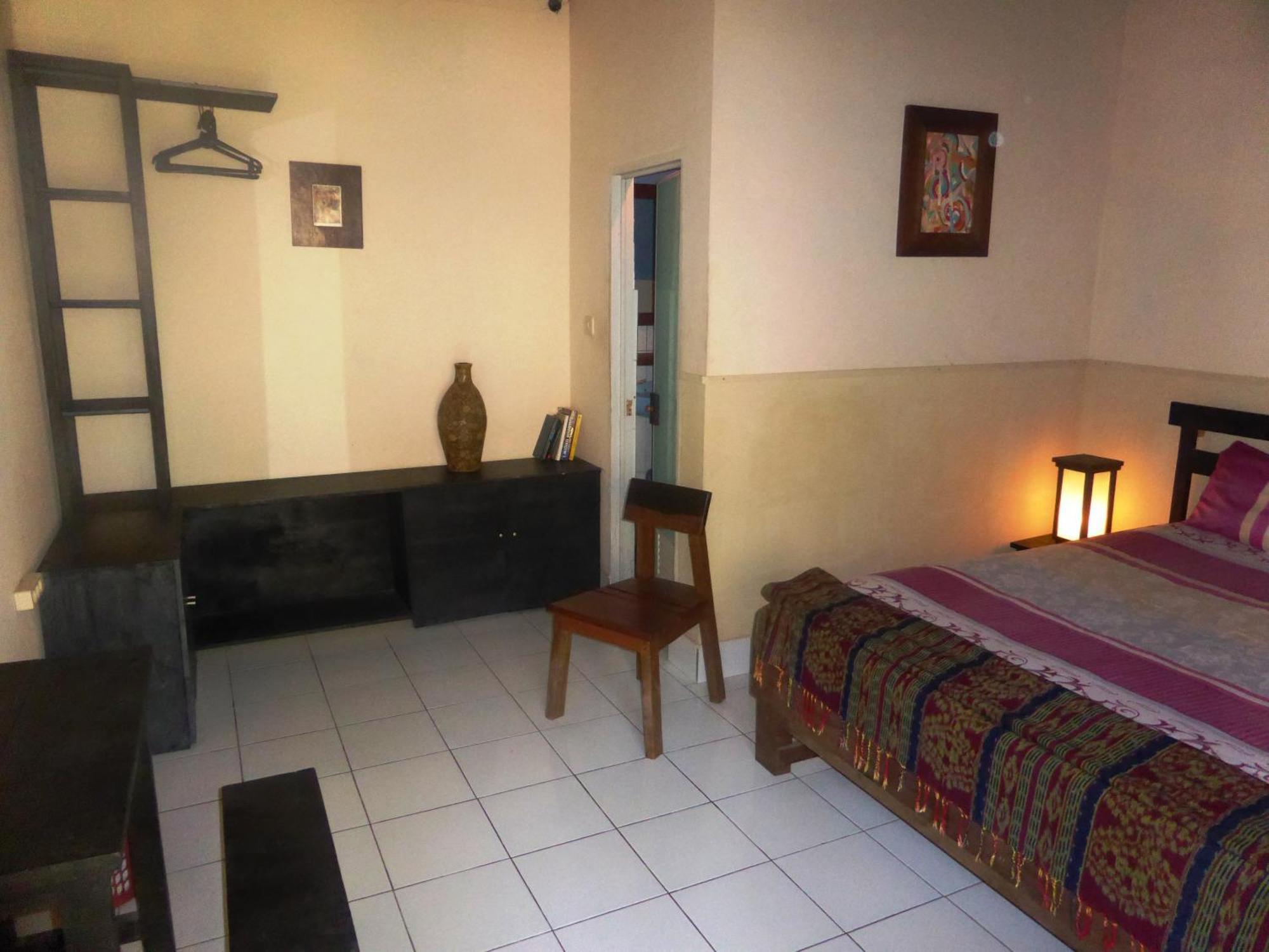 La Casa Homestay Senggigi Habitación foto
